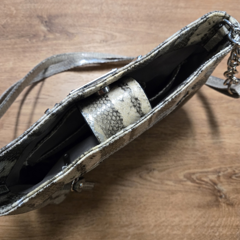 Nicole Miller Cream and Gray Snake Skin Print Shoulder Bag - Picture 6 of 7